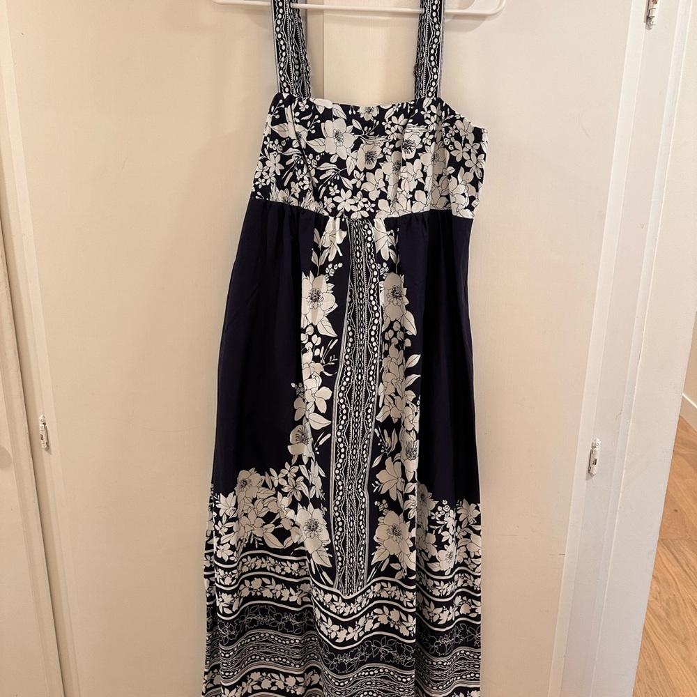 London Times Navy and White Floral Dress